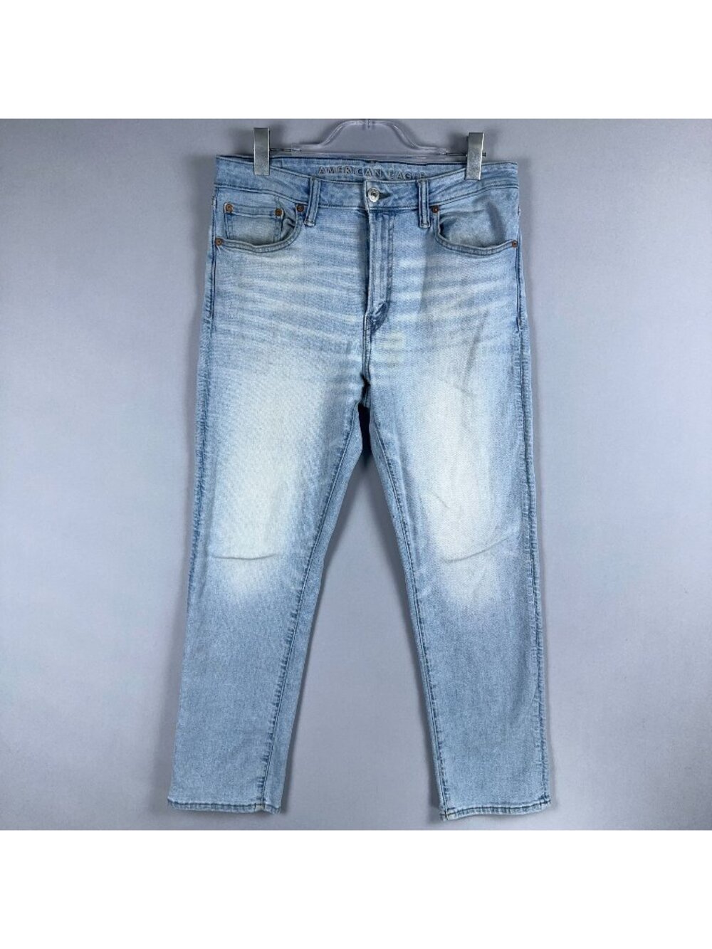 American Eagle Straight Jeans Hig Rise Mens Size 33x30 Blue Light Wash Fit